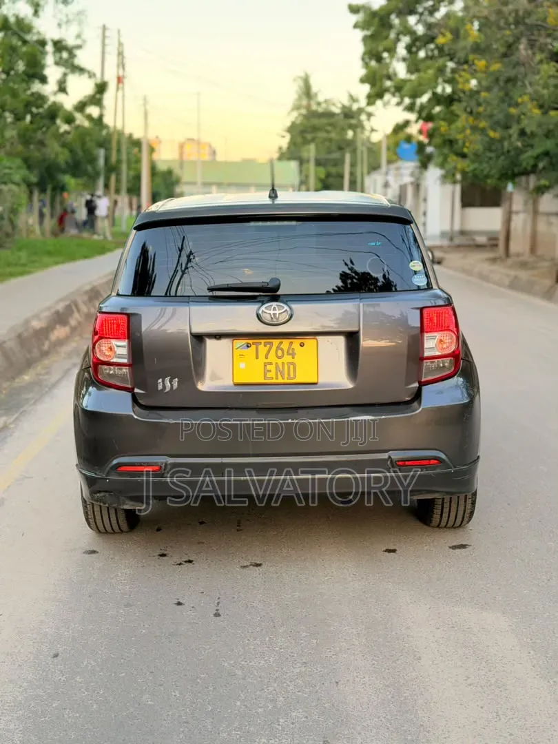 Toyota IST 2008 Gray