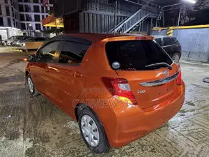 Toyota Vitz 1.0 FWD 5dr 2016 Orange