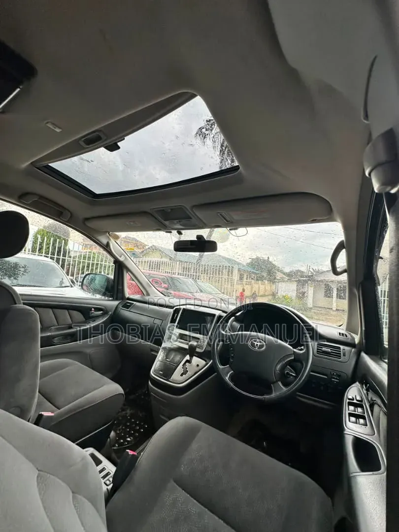 Toyota Alphard 2005 Black