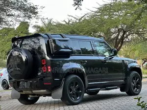Land Rover Defender 2023 Matt Black