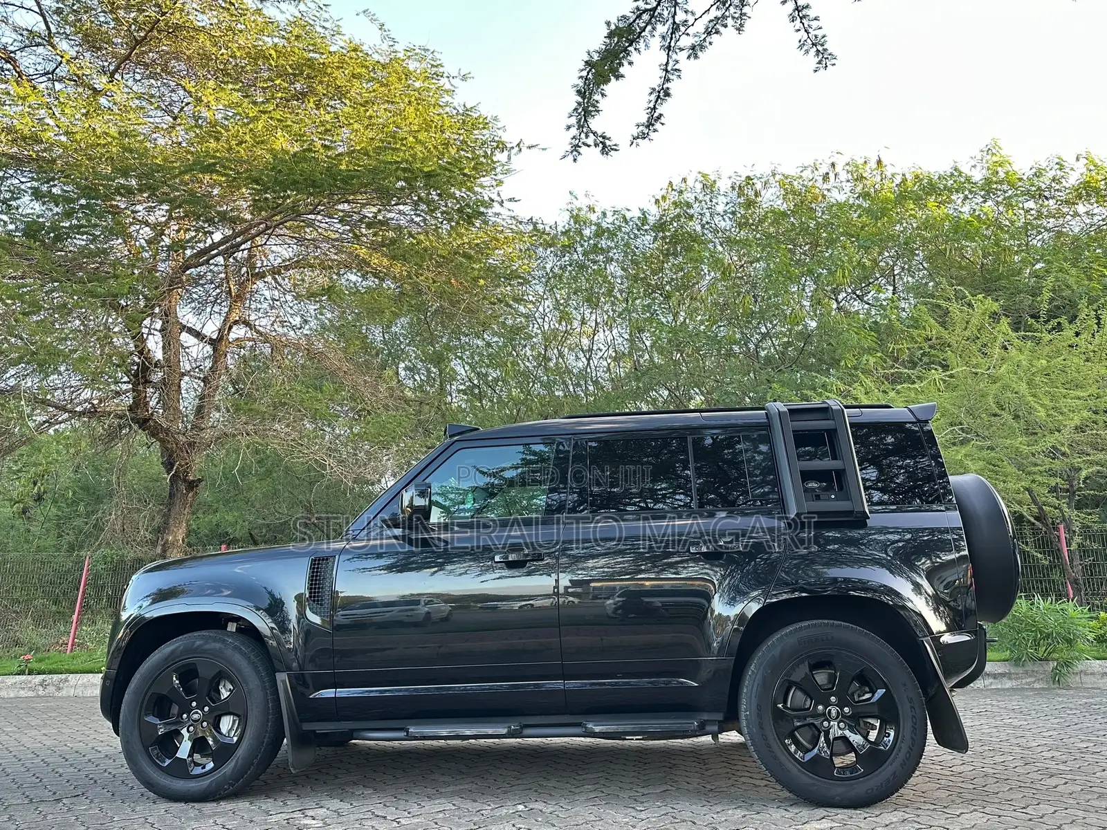 Land Rover Defender 2023 Matt Black