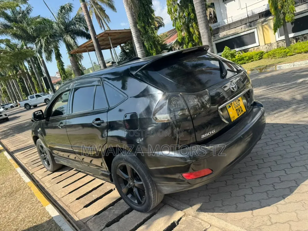 Toyota Harrier 2004 Black