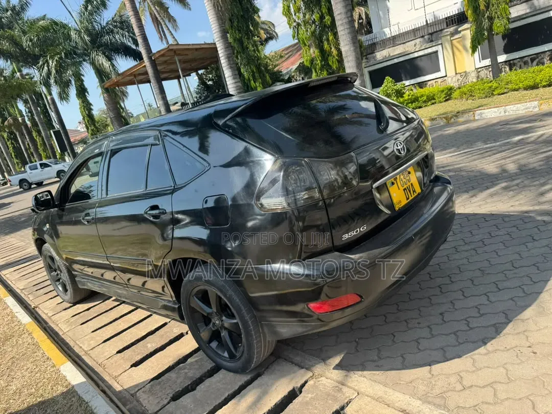 Toyota Harrier 2004 Black