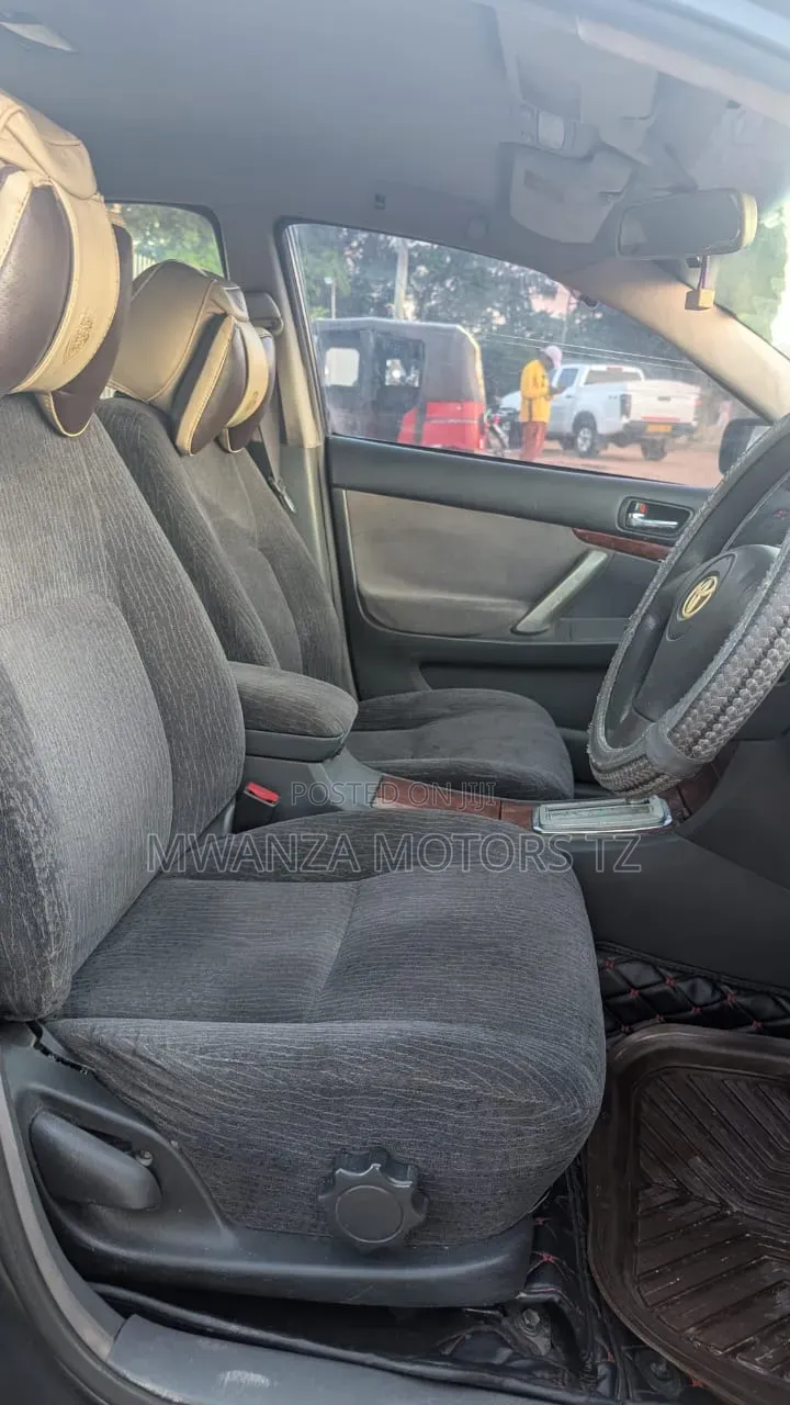 Toyota Premio 2004 Black