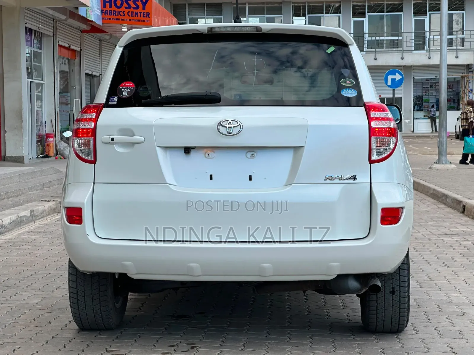 Toyota RAV4 2010 White