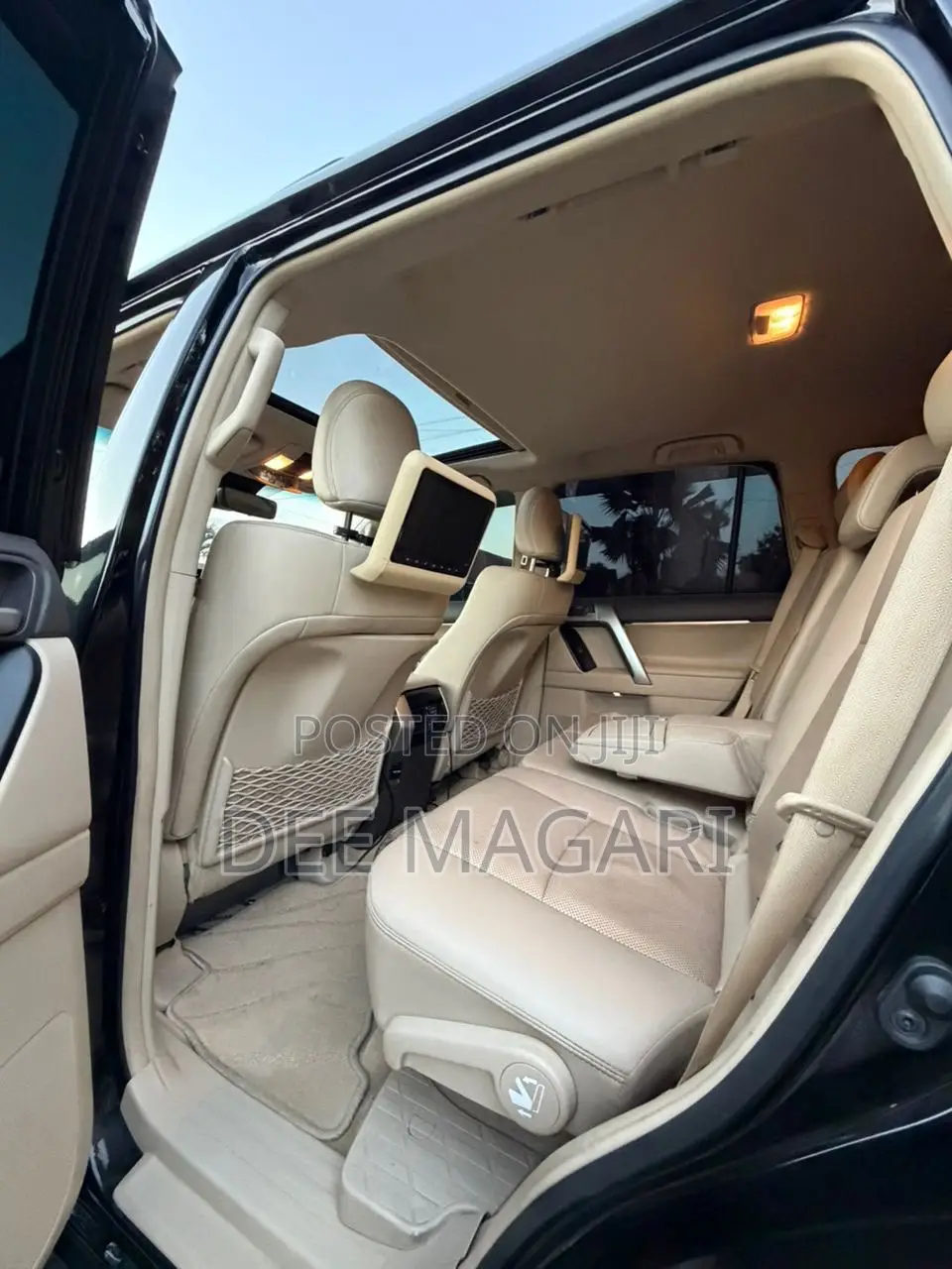 Toyota Land Cruiser Prado 2022 Black