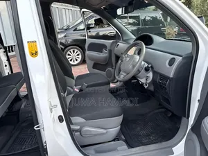 Toyota Sienta 2005 White