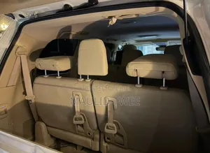 Toyota Land Cruiser 2016 White