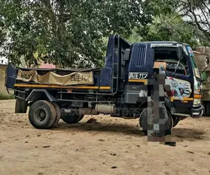 Fusso Tipper Mayai 2002 Black