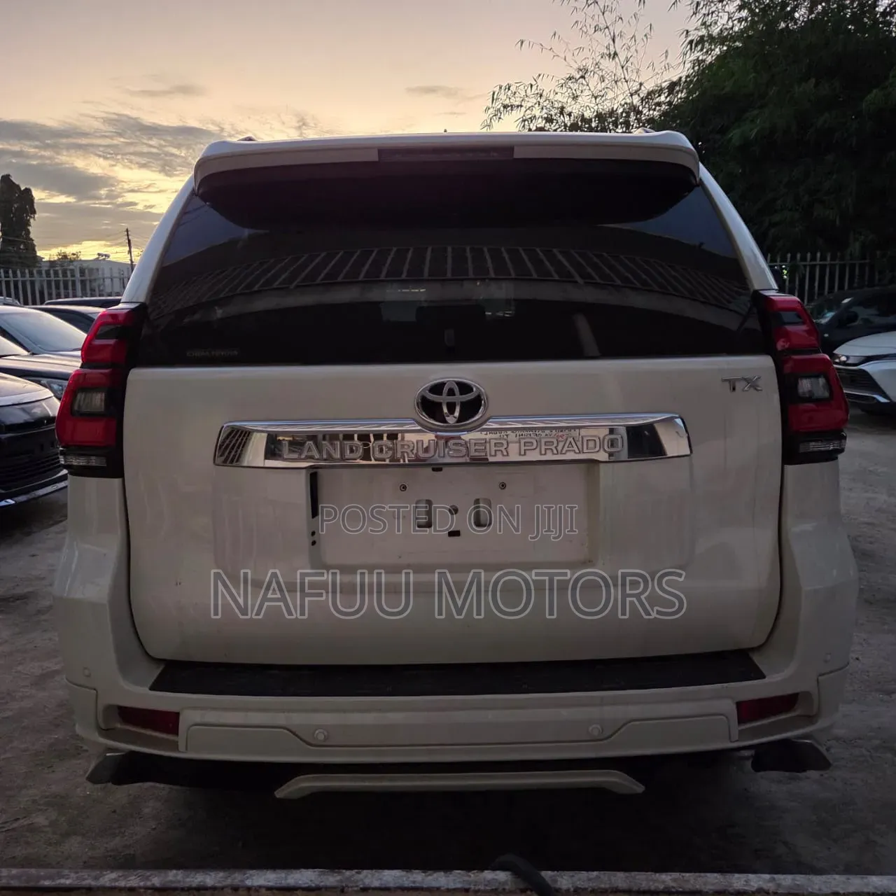 Toyota Land Cruiser Prado 2022 White