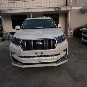 Toyota Land Cruiser Prado 2022 White
