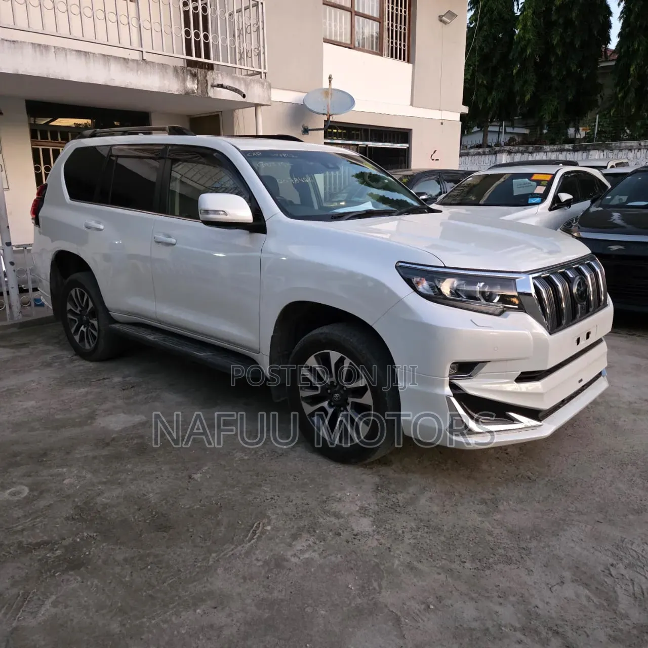 Toyota Land Cruiser Prado 2022 White