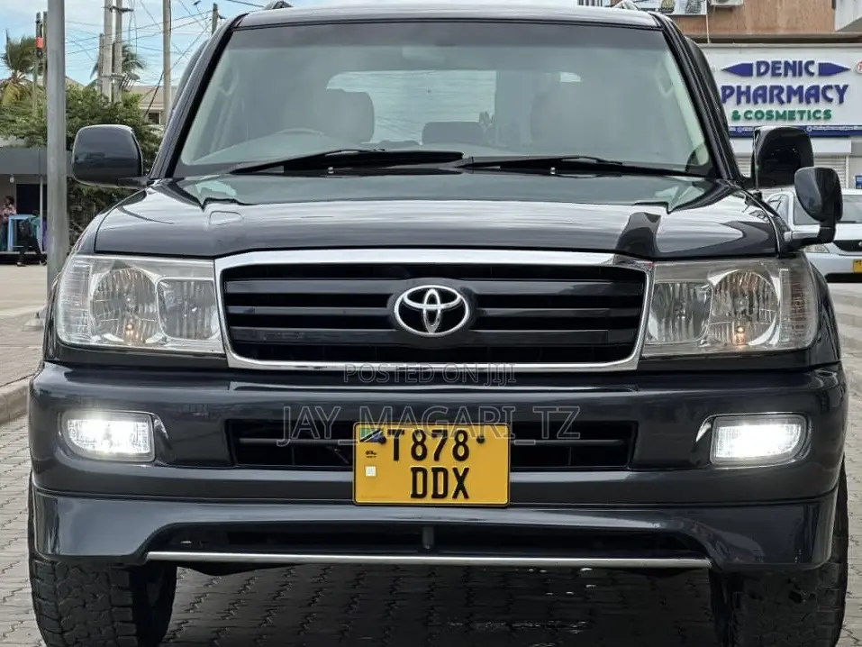 Toyota Land Cruiser 2005 Black