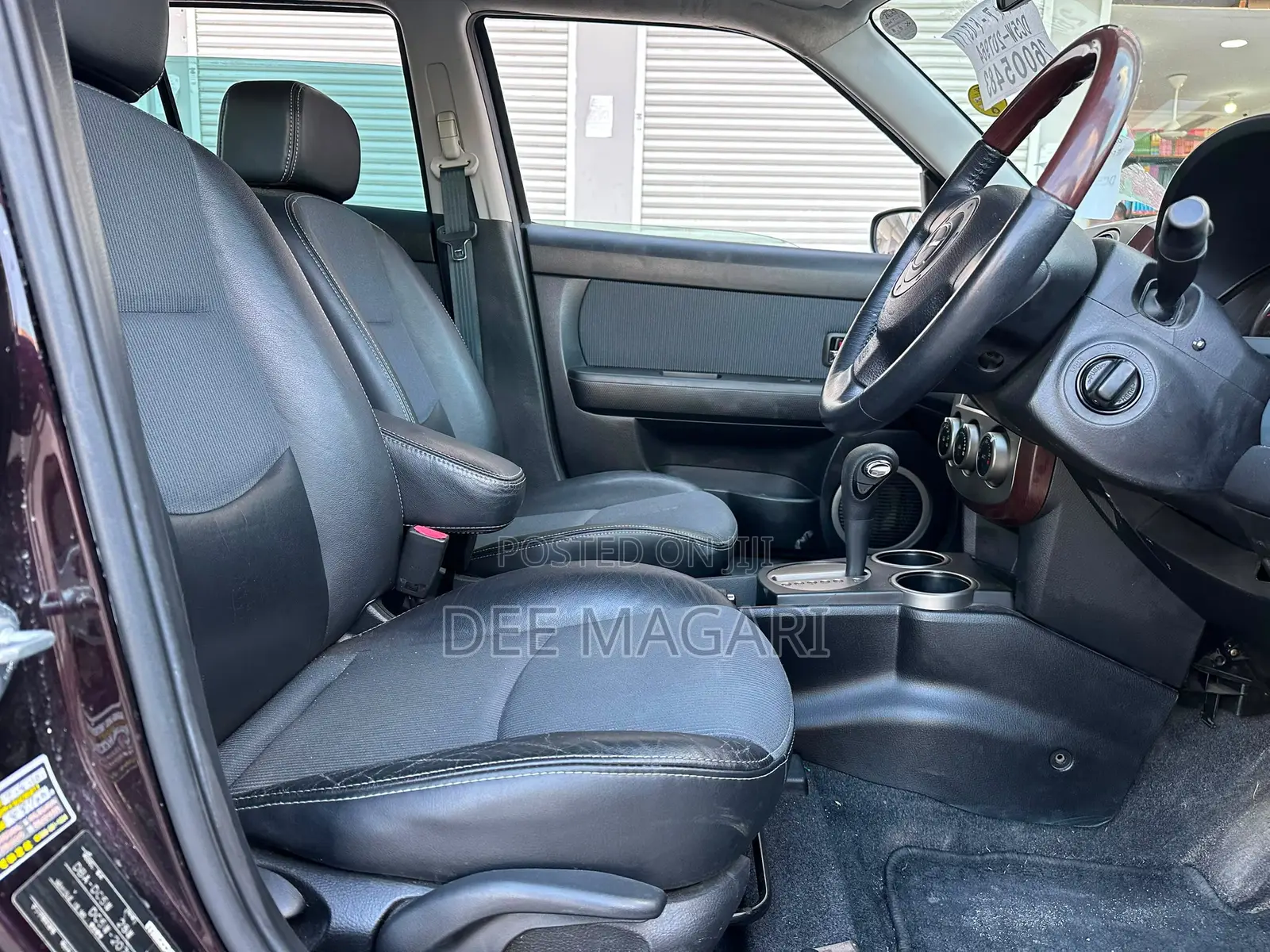 Mazda Verisa 2006 Maroon
