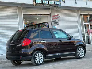 Mazda Verisa 2006 Maroon