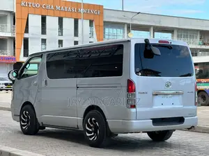 Toyota Quantum 2005 Silver