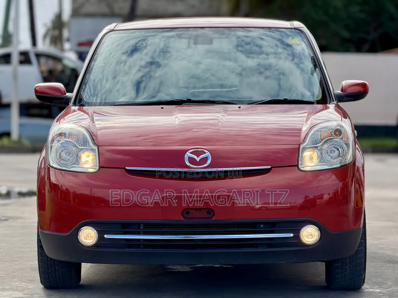 Mazda Verisa 2010 Red