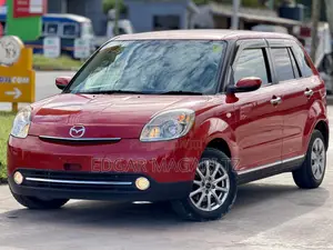 Mazda Verisa 2010 Red