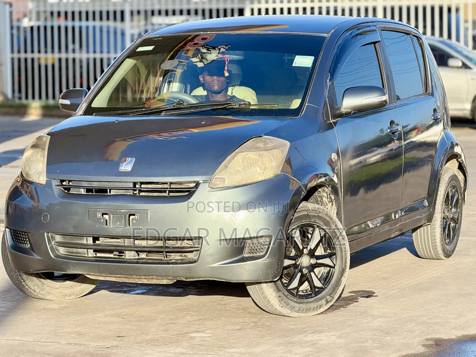 Toyota Passo 2005 Gray
