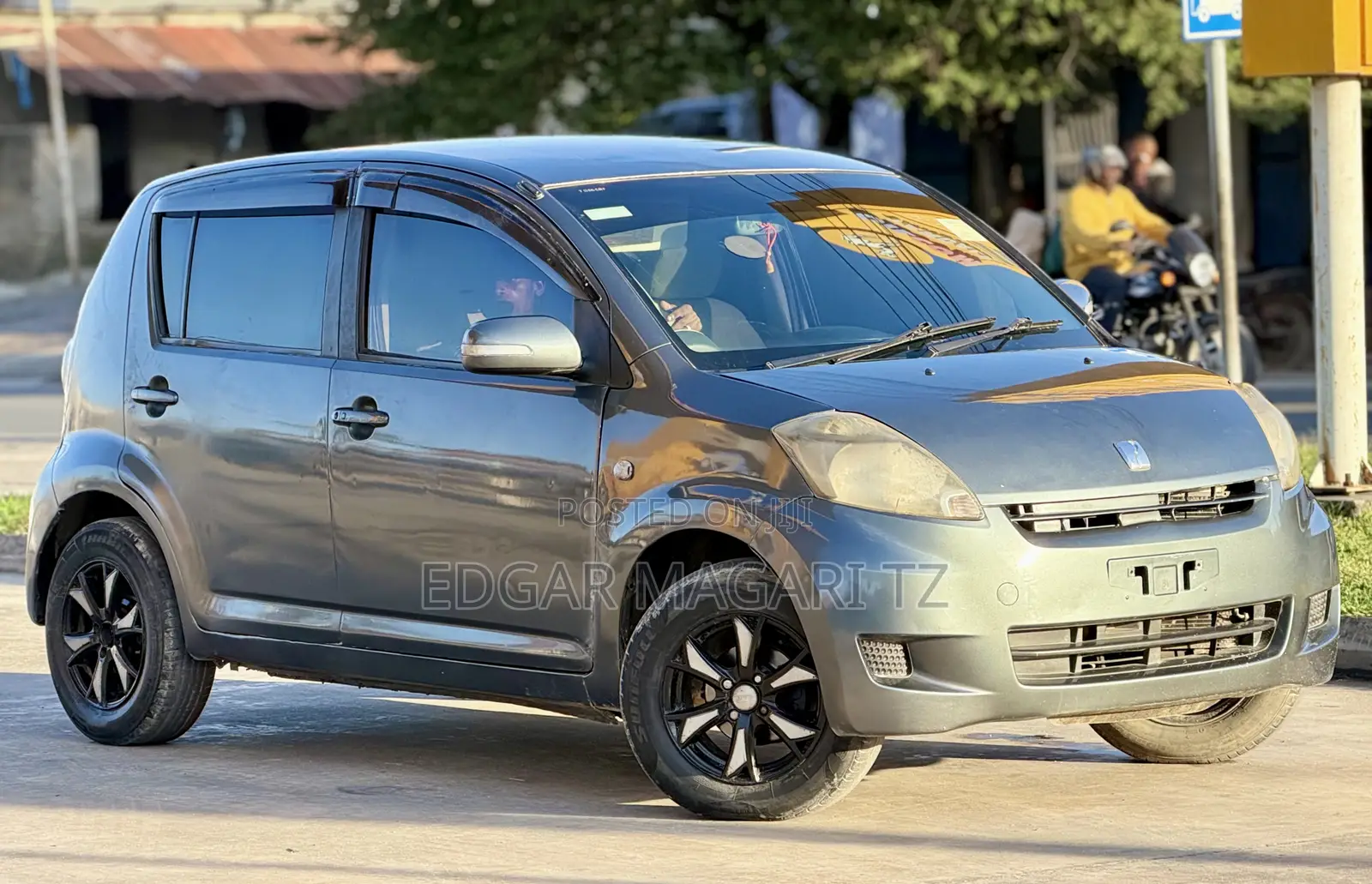 Toyota Passo 2005 Gray