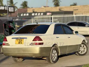 Toyota Mark II 2002 White