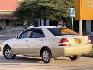 Toyota Mark II 2002 White