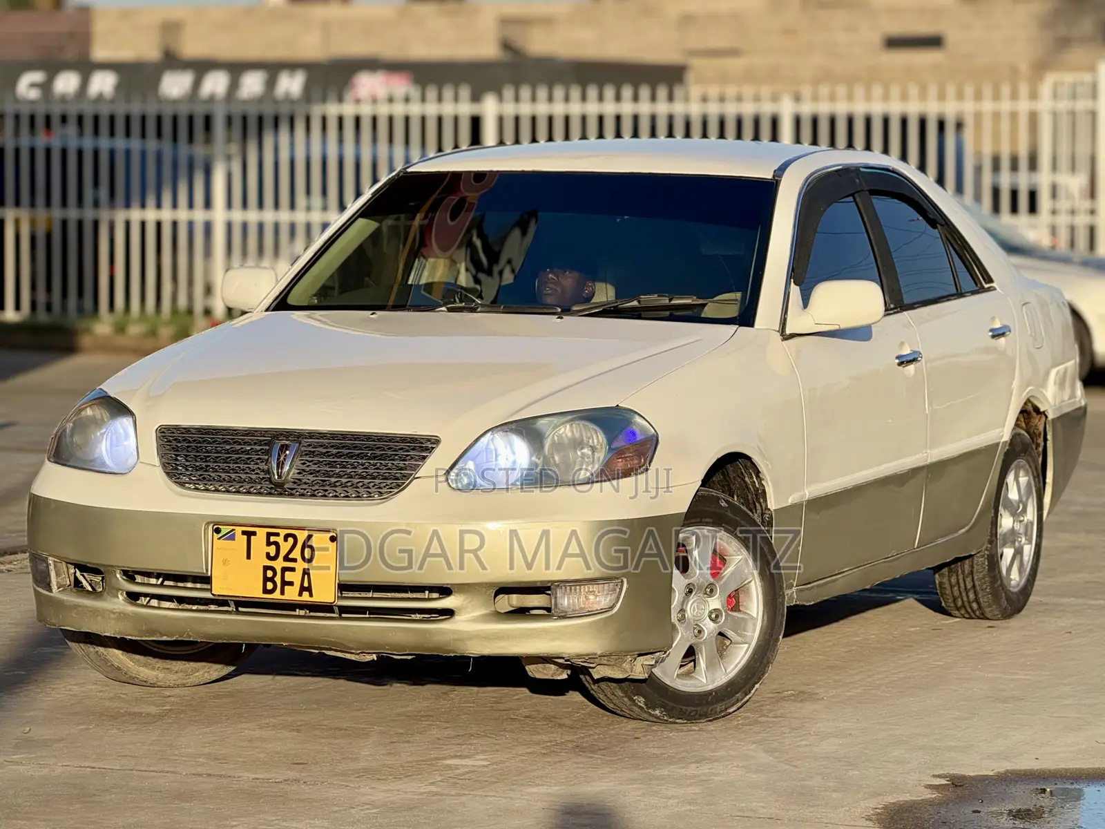 Toyota Mark II 2002 White