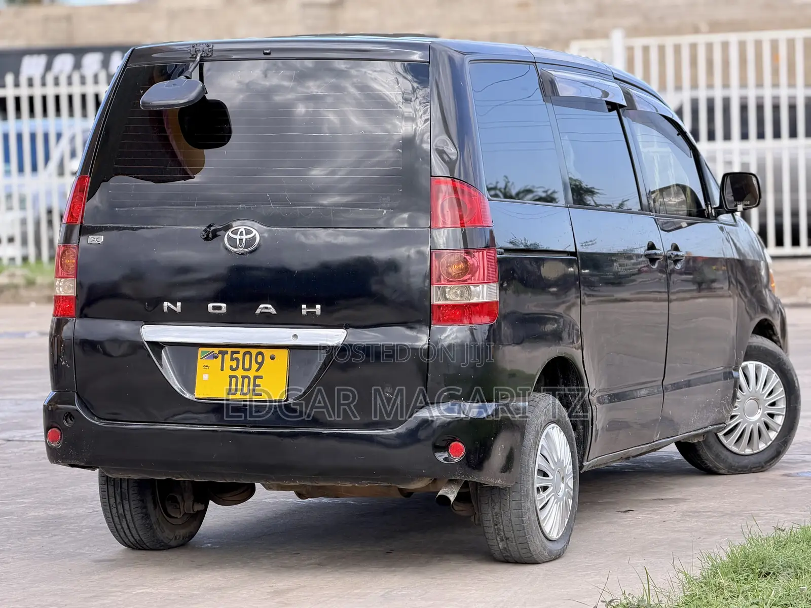 Toyota Noah 2007 Black
