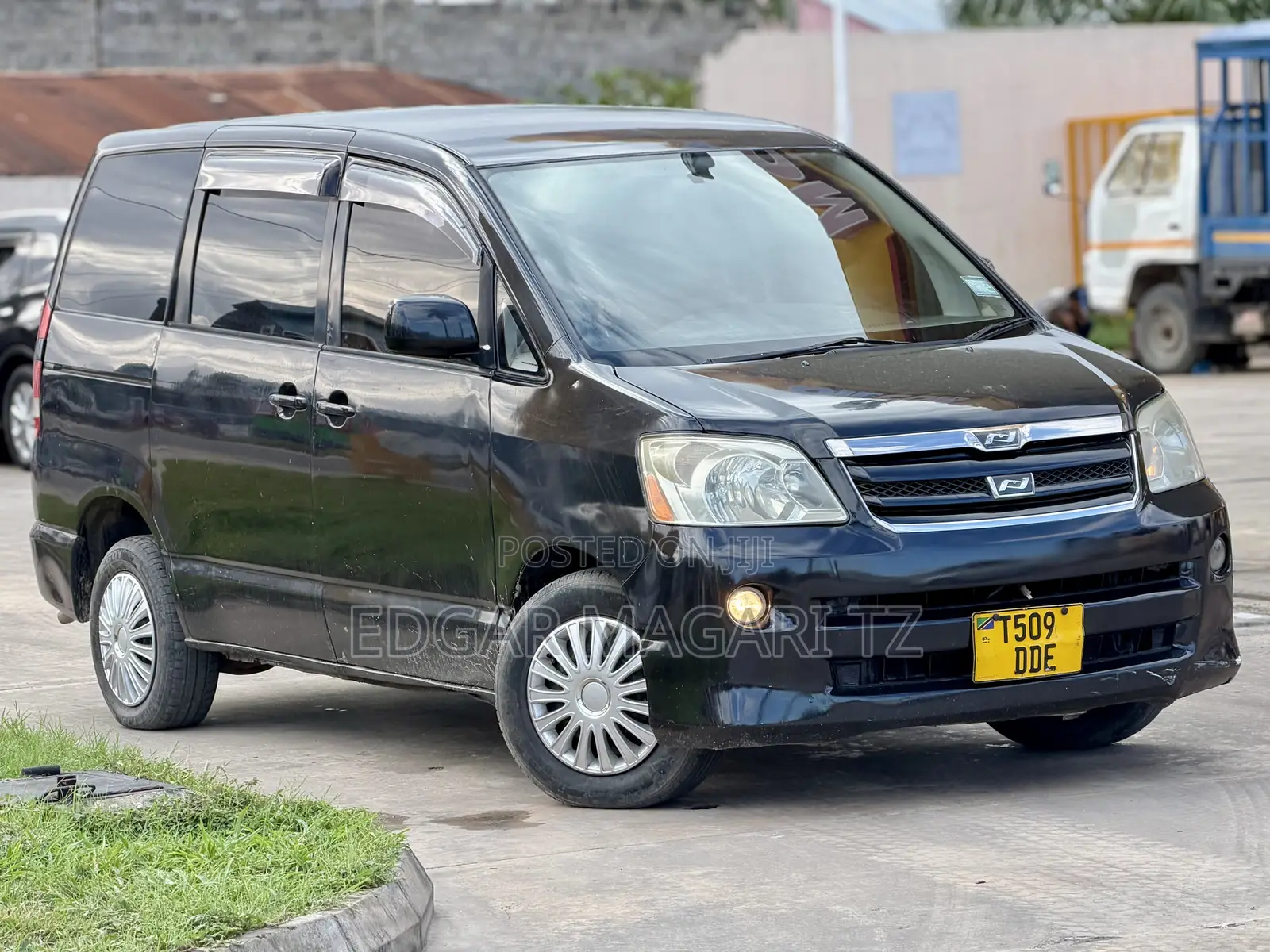 Toyota Noah 2007 Black