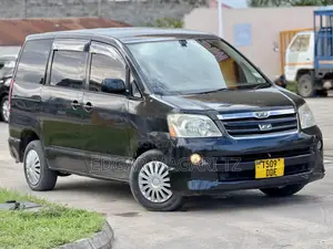 Toyota Noah 2007 Black