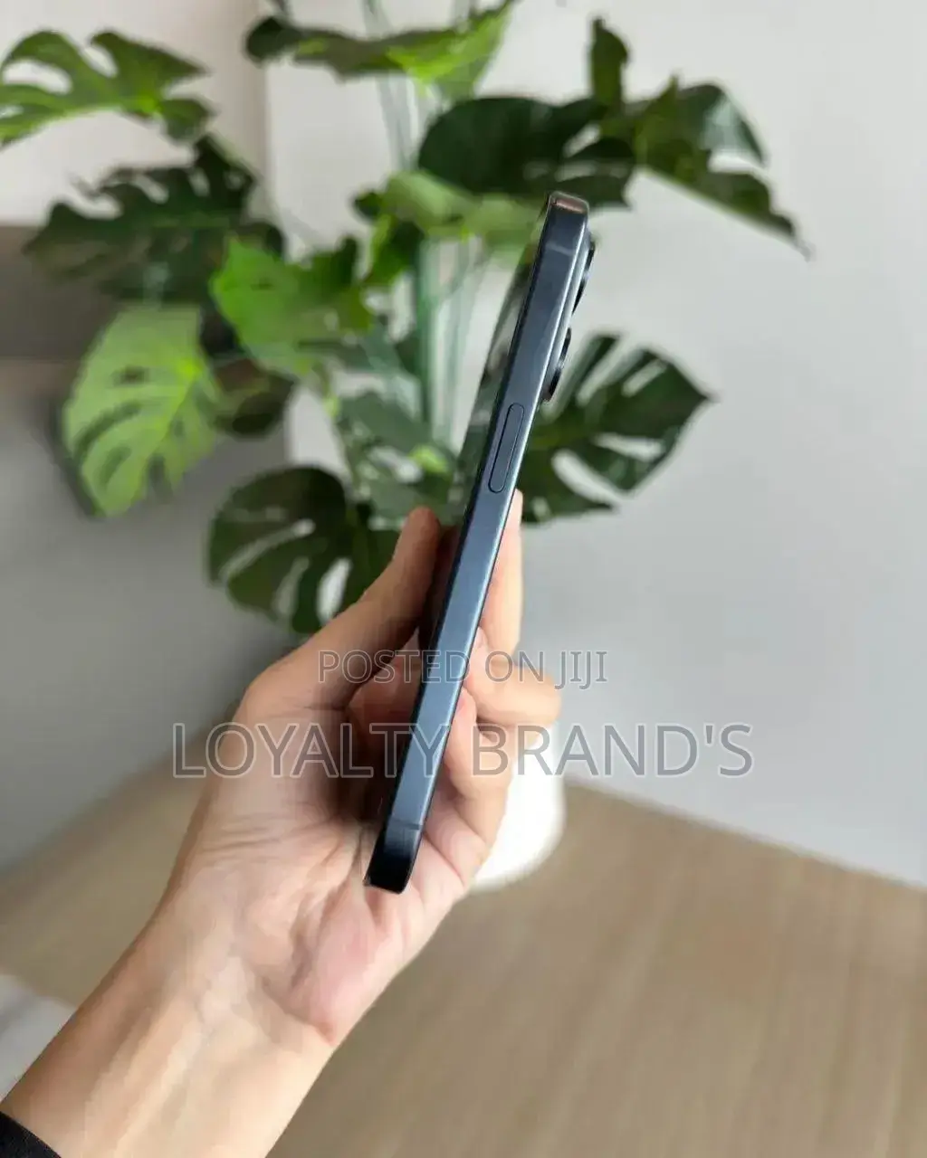 New Apple iPhone 15 Pro 256 GB Blue