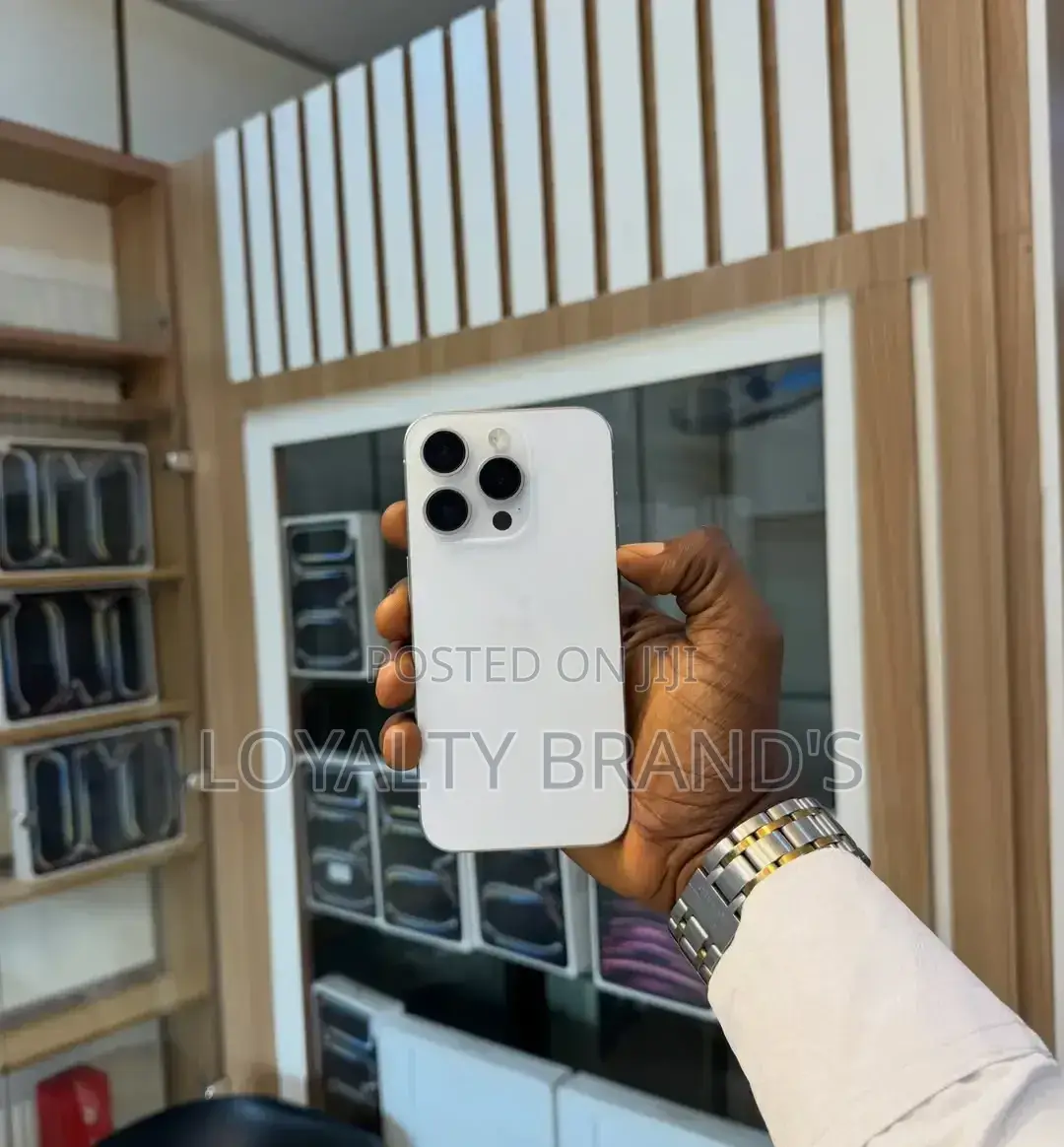 New Apple iPhone 15 Pro 128 GB White
