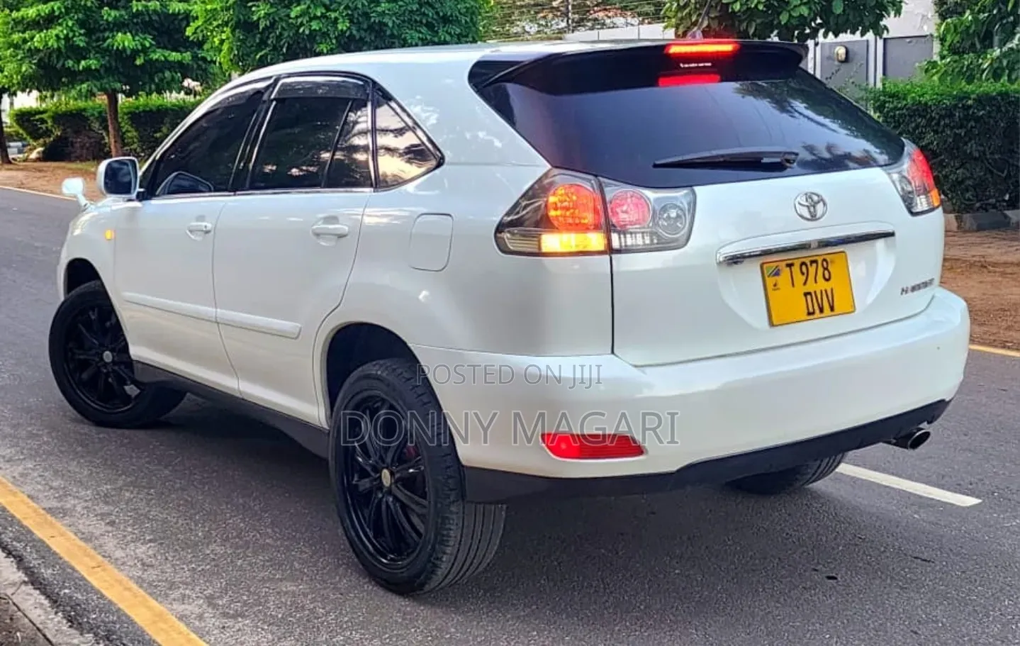 Toyota Harrier 2006 White