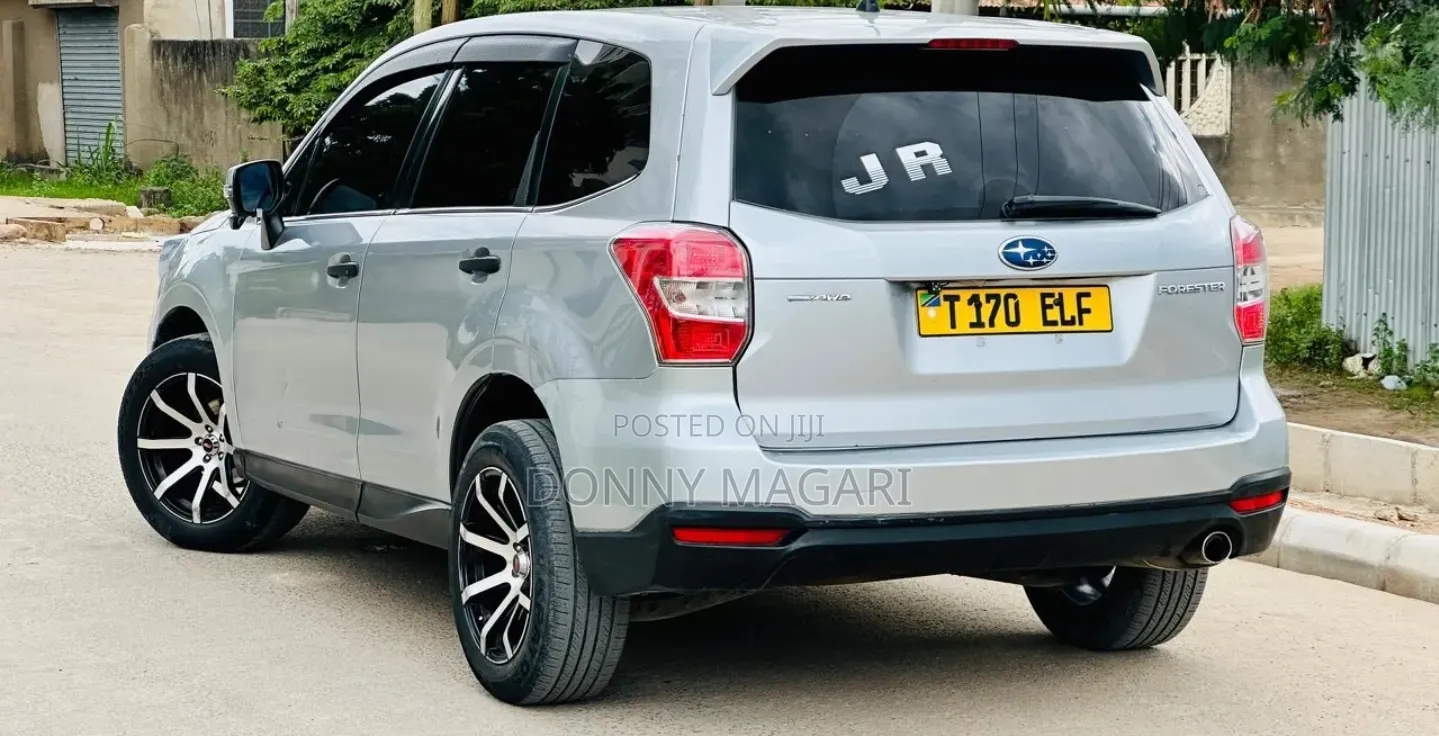 Subaru Forester 2011 Silver