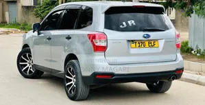 Subaru Forester 2011 Silver