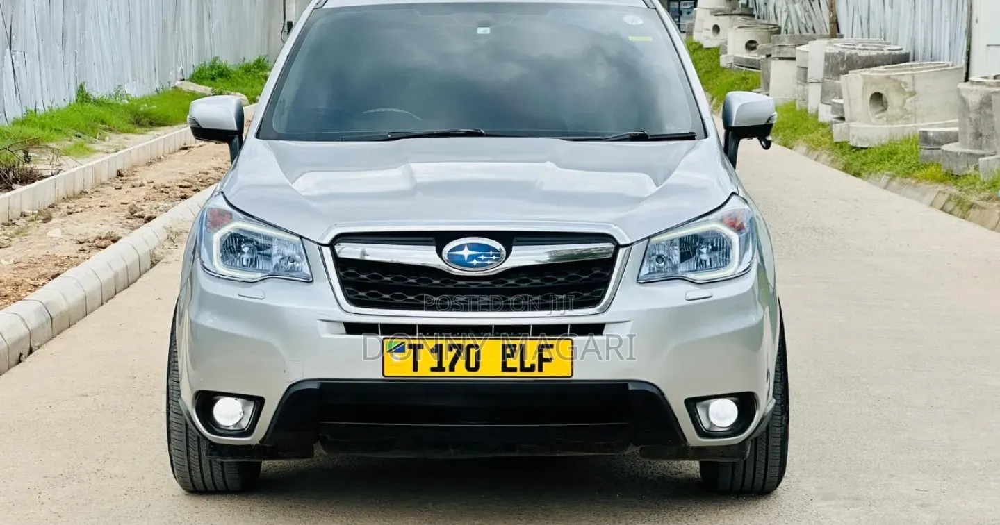 Subaru Forester 2011 Silver