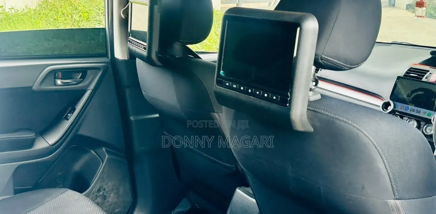 Subaru Forester 2011 Silver