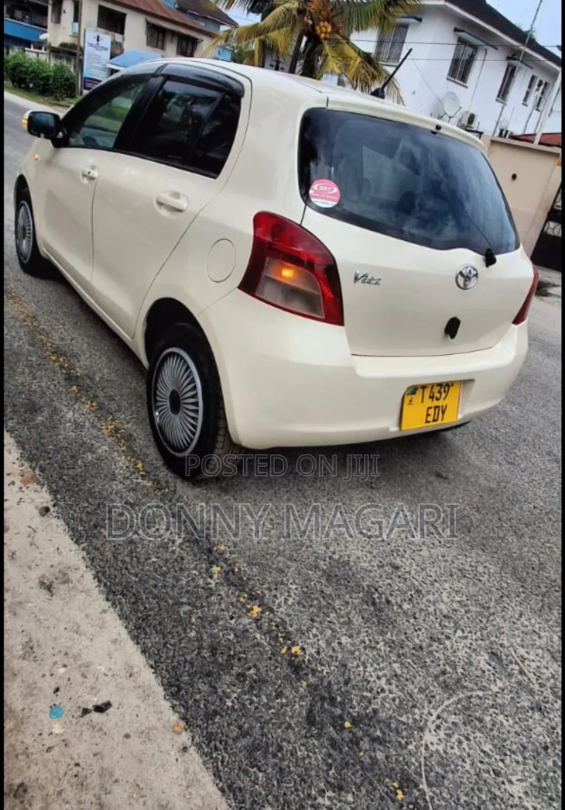 Toyota Vitz 2006 White
