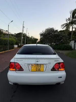 Toyota Crown 2007 White