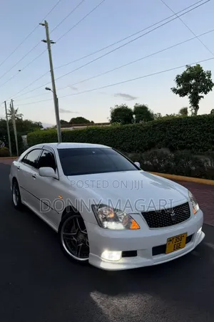 Toyota Crown 2007 White