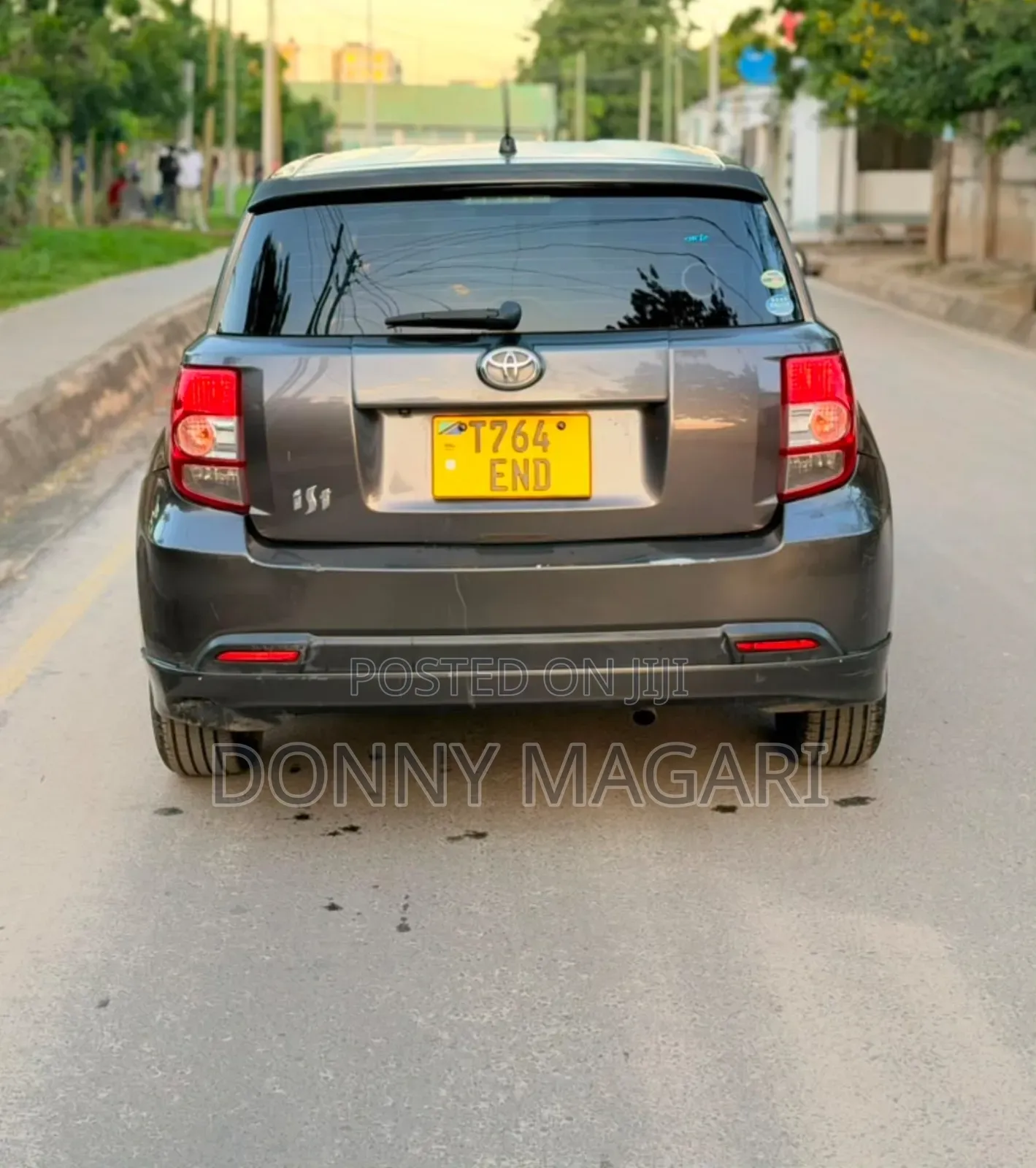 Toyota IST 2015 Gray