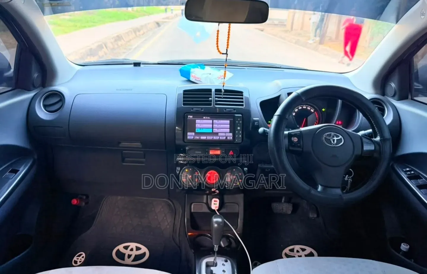 Toyota IST 2015 Gray