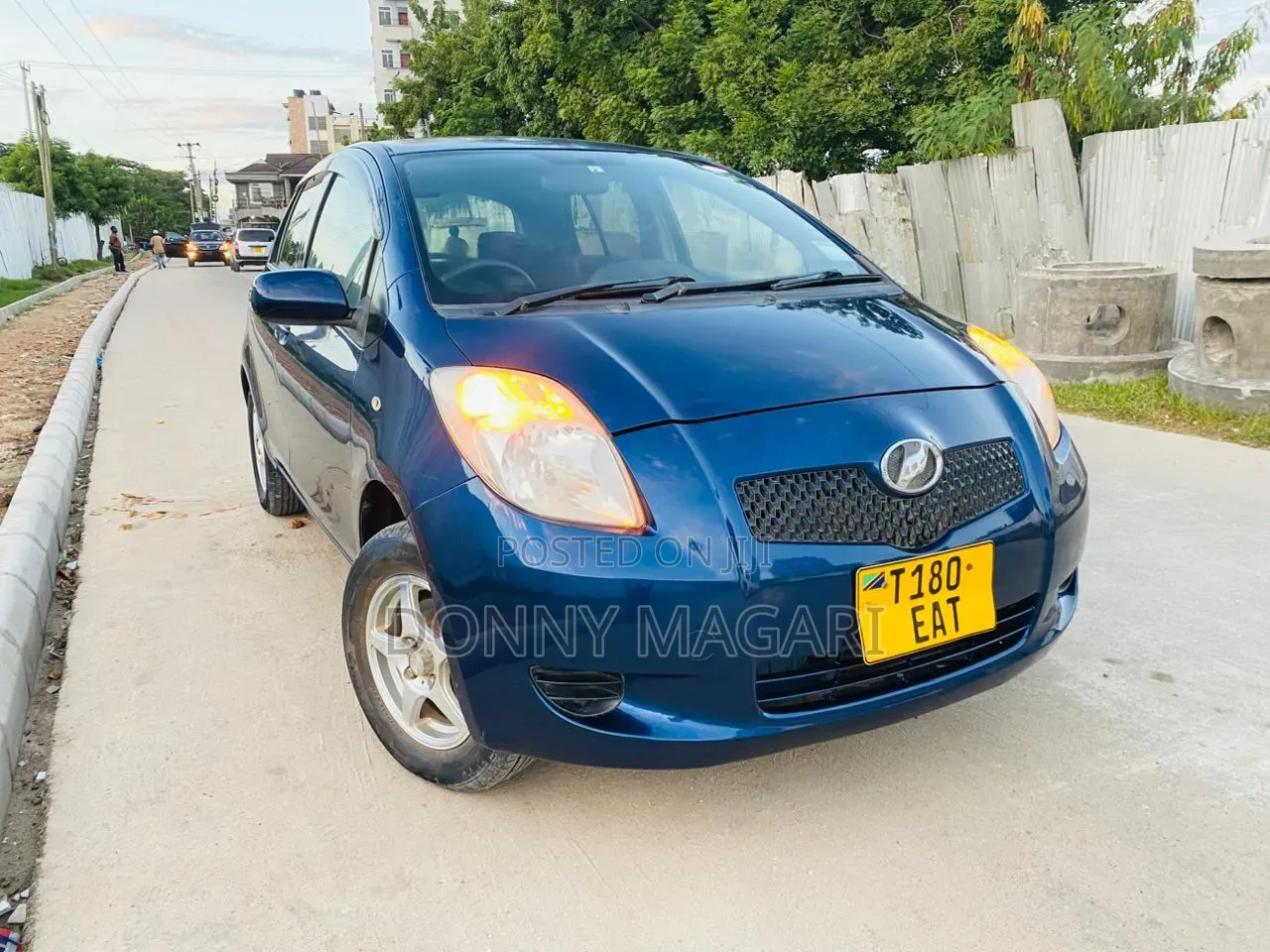 Toyota Vitz 2006 Blue