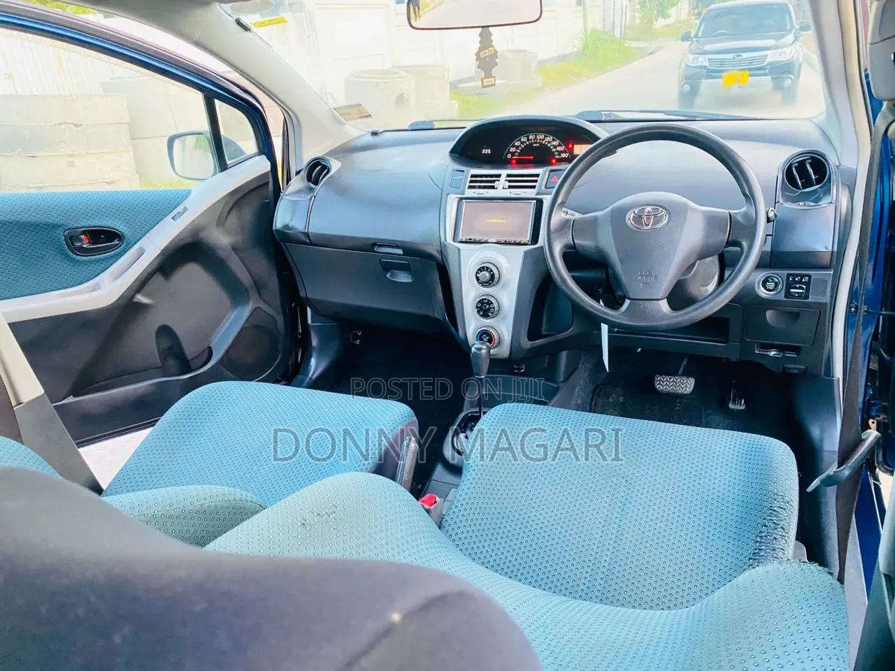 Toyota Vitz 2006 Blue
