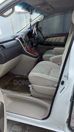 Toyota Alphard 2004 White