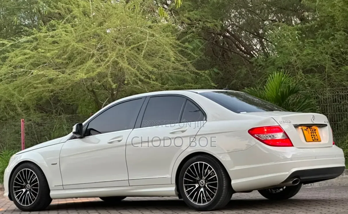Mercedes-Benz C200 2008 White