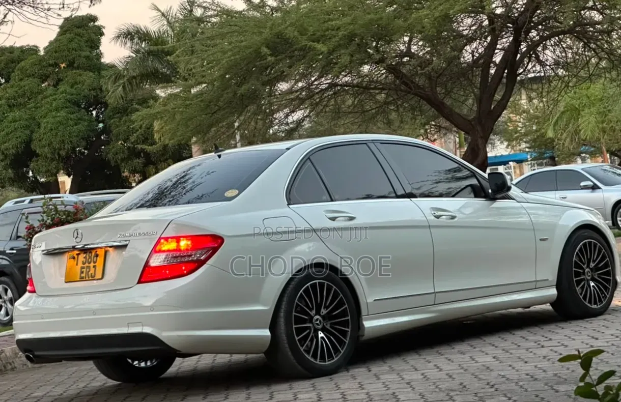 Mercedes-Benz C200 2008 White