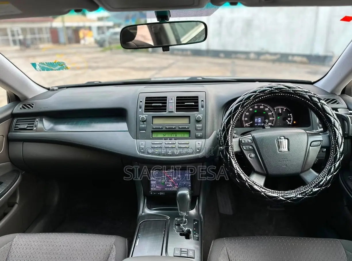 Toyota Crown 2009 Black