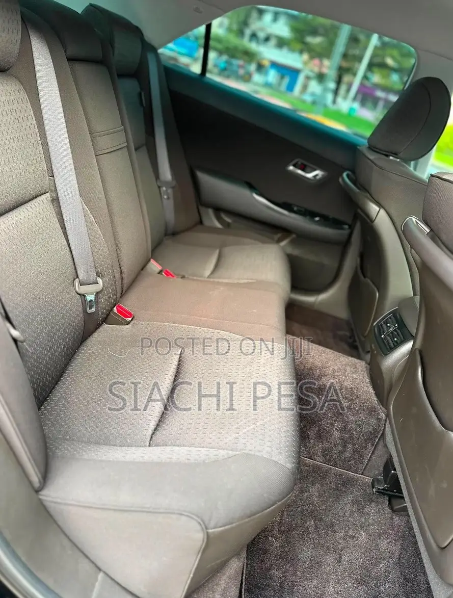 Toyota Crown 2009 Black