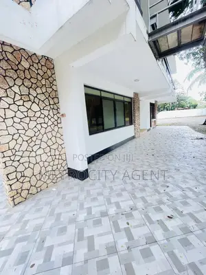 8bdrm House in Standalone, Masaki for rent